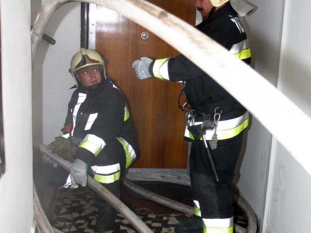 Konyhatűz egy hetedik emeleti lakásban Budapesten