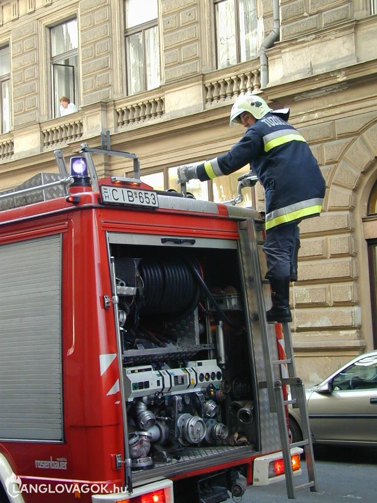 Tûz egy étteremben Budapesten