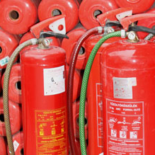 Tűzoltókészülékek ezrei várnak még cserére
