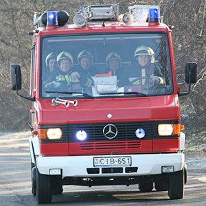 Mercedes-Benz gépjárműfecskendő [CIB-651]