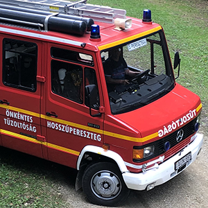 Mercedes-Benz gépjárműfecskendő [AUN-965]
