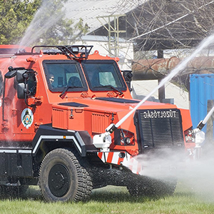 Komondor RDO 4336 MPV cserefelépítményes tűzoltóautó