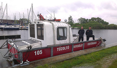 St. Flórián tűzoltóhajó a Fertő-tavon (Fotó: Fertőrákos ÖTE)