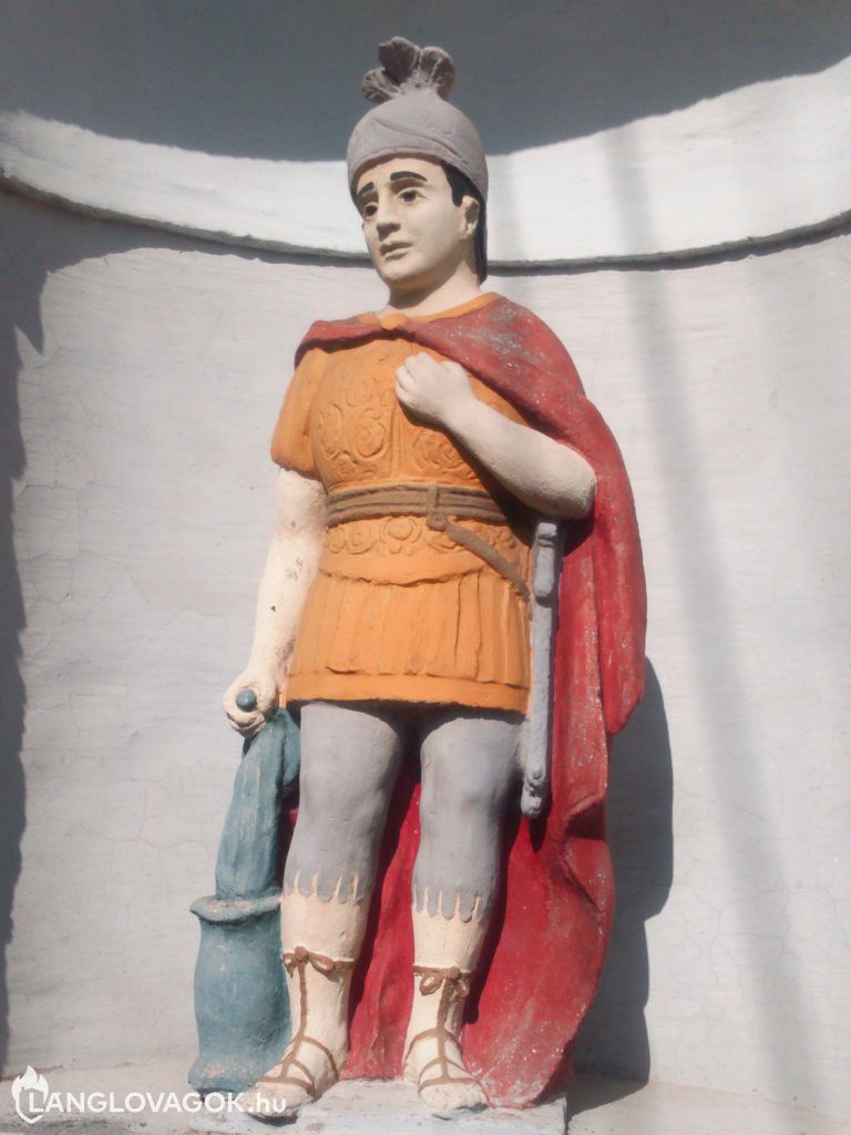 Szent Flórián-szobor Novajidrányban (Fotó: Rétlaki Klára)