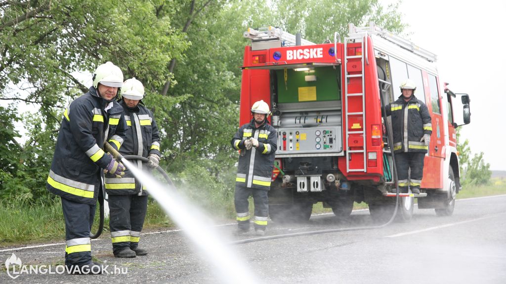 Mercedes-Benz gépjárműfecskendő [JTA-212]