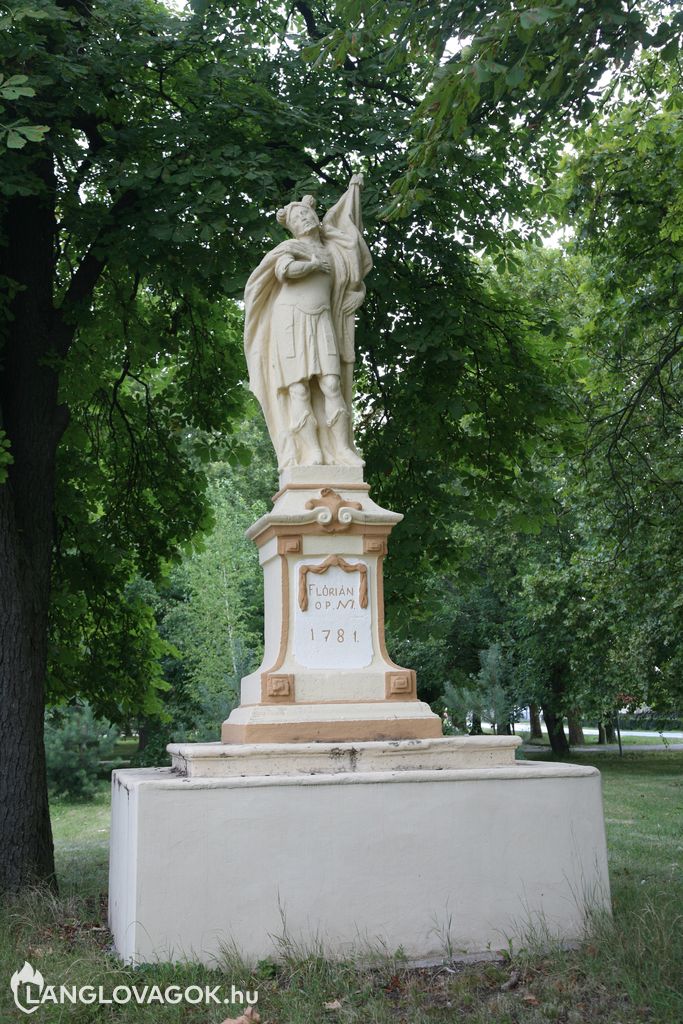 Szent Flórián-szobor Bólyon (Fotó: Kis-Guczi Péter)